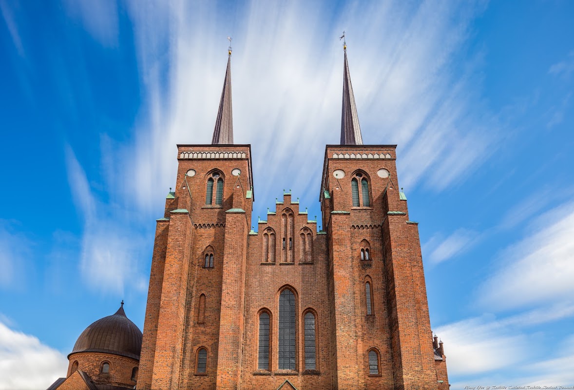 Cathédrale de Roskilde – Domkirkepladsen 3, 4000 Roskilde, Danemark (photo 1)