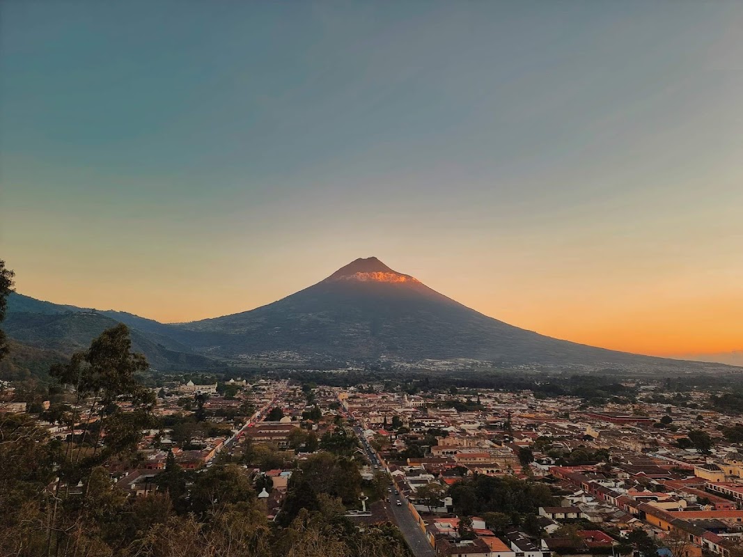 Cerro de la Cruz – Cerro de la Cruz, Antigua Guatemala, Guatemala (photo 1)