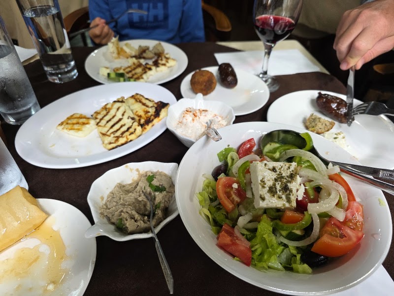 ΤΟ ΠΙΠΕΡΙ Tavern – V884+7Q4, Léfkara, District de Larnaca 7700, Chypre (photo 2)