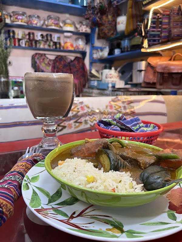 Comida Típica Rosita – 6a Avenida Norte 64, Antigua Guatemala 03001, Guatemala (photo 2)
