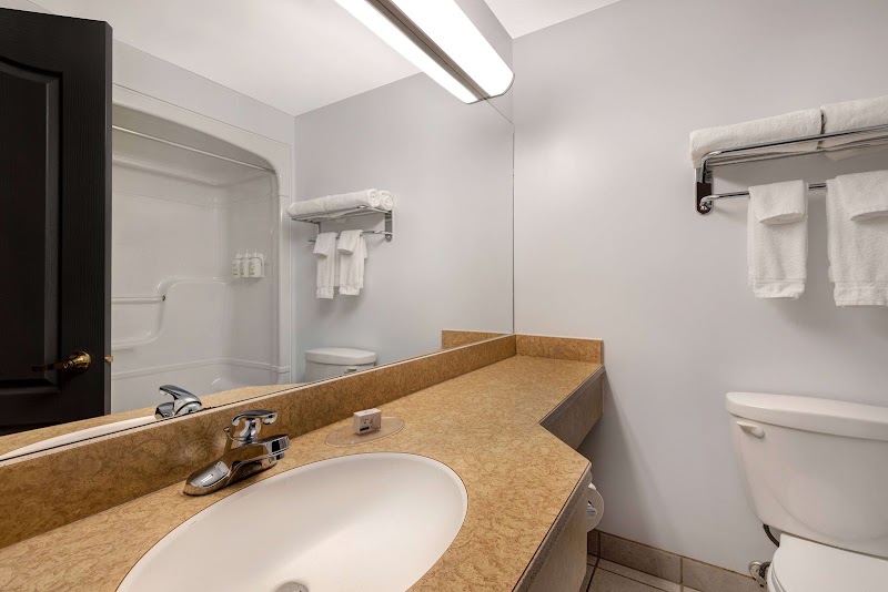 Days Inn by Wyndham Edmundston – 10 rue Mathieu, Edmundston, NB, Canada (photo 3)