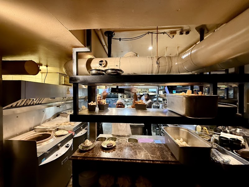 Dishoom Shoreditch – 7 Boundary St, London E2 7JE, Royaume-Uni (photo 2)
