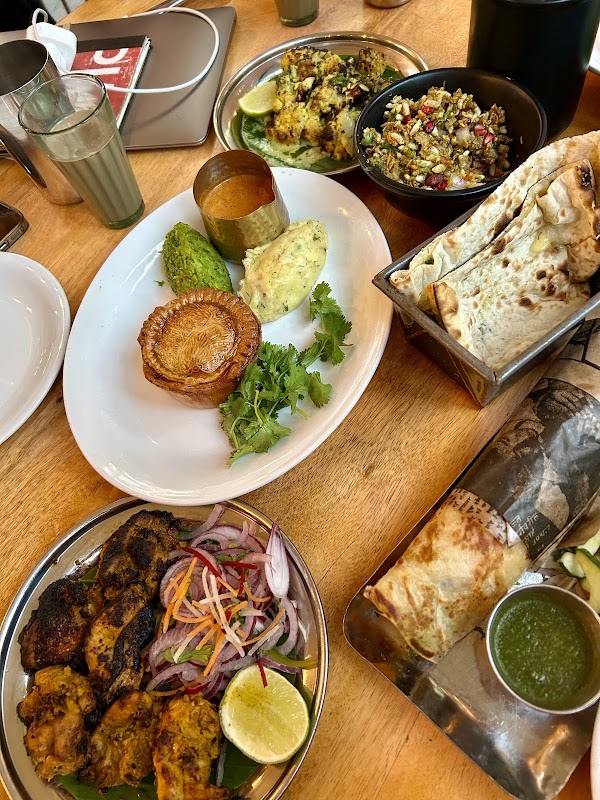 Dishoom Shoreditch – 7 Boundary St, London E2 7JE, Royaume-Uni (photo 3)