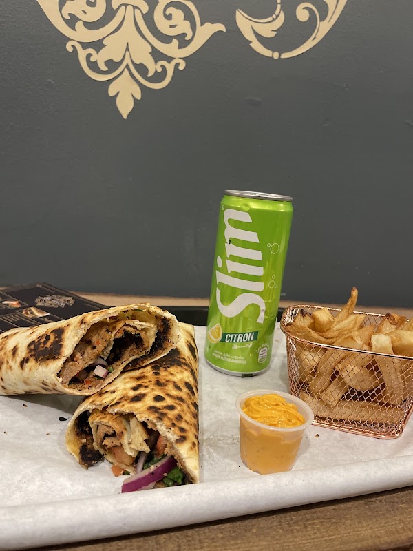El Gusto - Restaurant & Café – 52 Chem. Canada, Edmundston, NB E3V 1T3, Canada (photo 2)