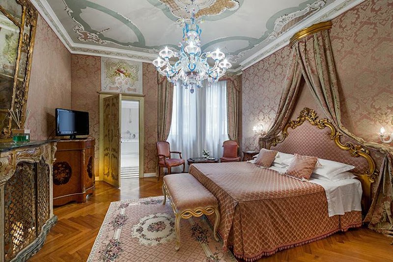 Hotel Antico Doge – Cannaregio 5643, Campo Santi Apostoli, 30131 Venise, Italie (photo 2)