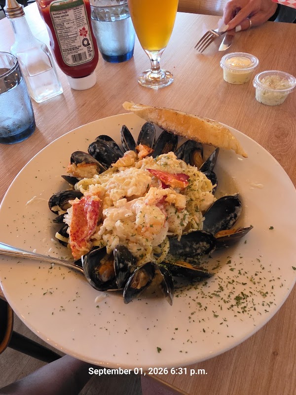 Main Street Restaurant- Baddeck – 525 Chebucto St, Baddeck, NS B0E 1B0, Canada (photo 2)