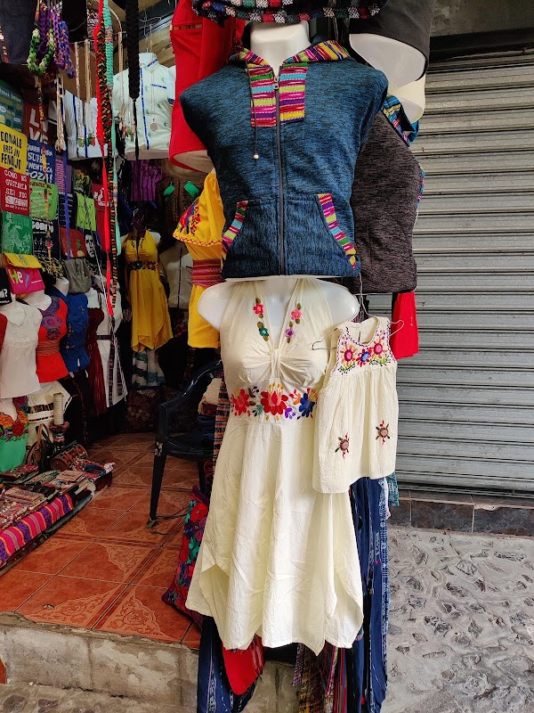 Marché d'artisanat d'Antigua – Mercado de Artesanías, Antigua Guatemala 03001, Guatemala (photo 3)