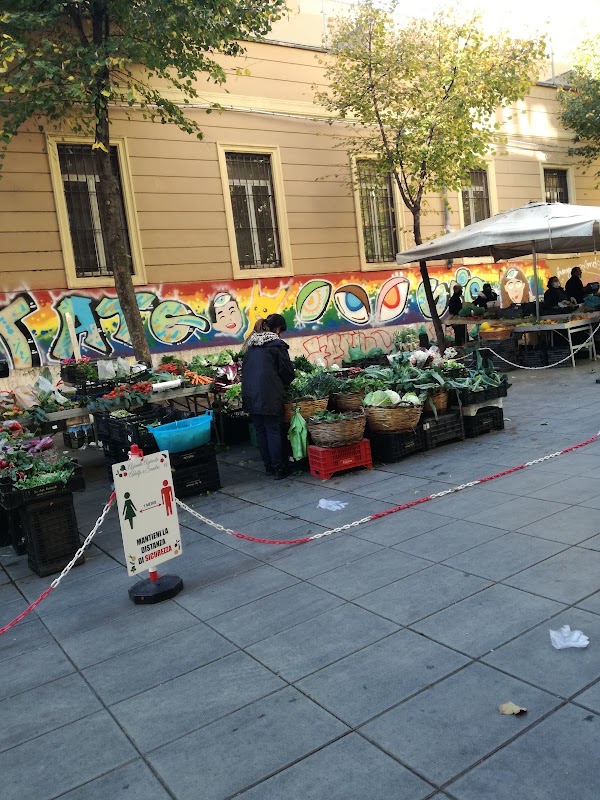 Marché du Pigneto – Via del Pigneto, 00176 Roma RM, Italie (photo 1)