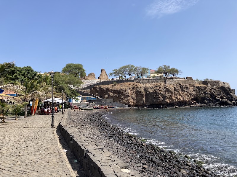 Pilori de Cidade Velha – Cidade Velha, Santiago, Cap-Vert (photo 2)