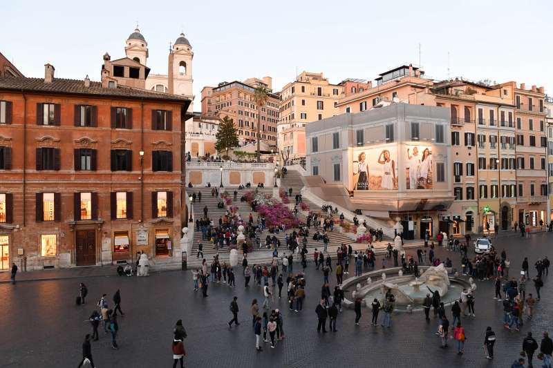 Place d'Espagne et Trinité-des-Monts – Piazza di Spagna, 00187 Roma RM, Italie (photo 2)