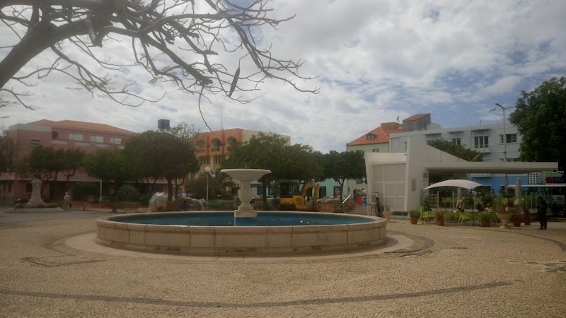 Plateau de Praia – Praça Alexandre Albuquerque, Praia, Cap-Vert (photo 2)