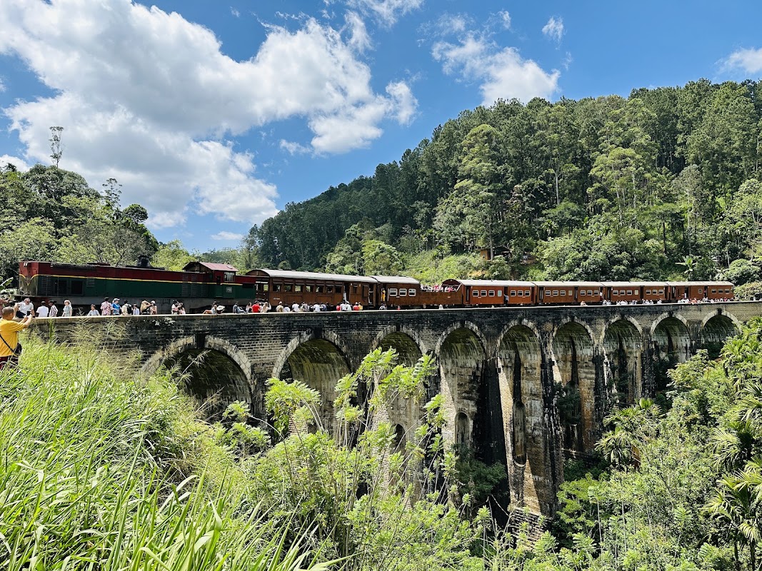 Pont aux neuf arches – Ambagollapathana, Ella, Sri Lanka (photo 1)