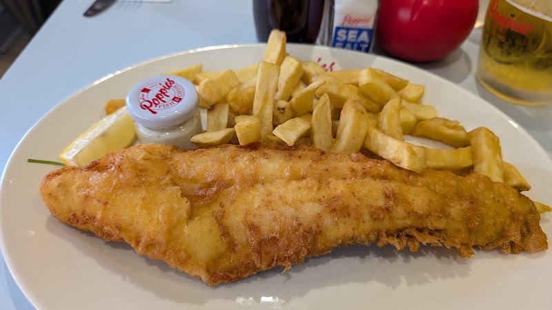 Poppies Fish & Chips – 6-8 Hanbury St, London E1 6QR, Royaume-Uni (photo 3)