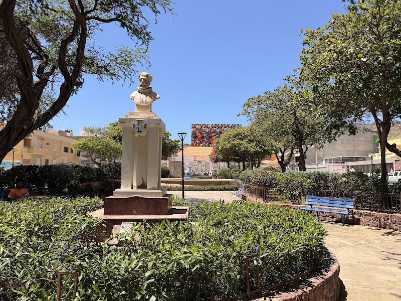 Praça Nova – Praça Amílcar Cabral, Mindelo, Cap-Vert (photo 2)
