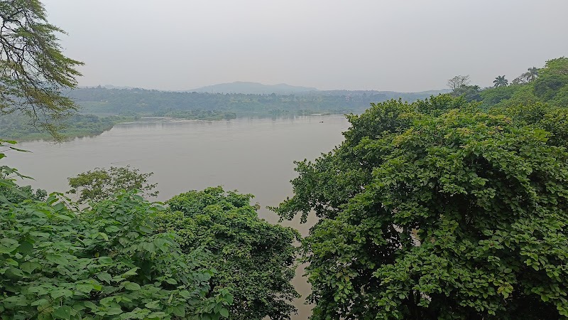 Rafting grade 5 sur le Nil blanc – Nile River Explorers, Jinja, Uganda (photo 2)