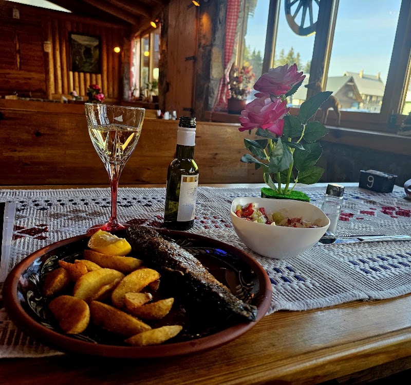 Restaurant Tara – 60 Božidara Žugića, Žabljak 84220, Monténégro (photo 2)