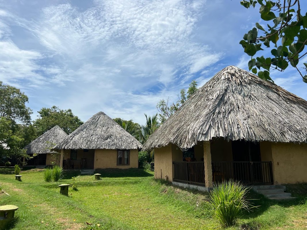Saffron Lake Yala – Kachcheriyagama, Tissamaharama, Sri Lanka (photo 1)