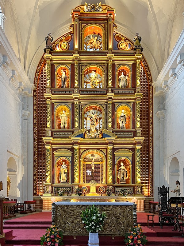 Sanctuaire San Francisco el Grande – 7a Calle Oriente, Antigua Guatemala, Guatemala (photo 1)