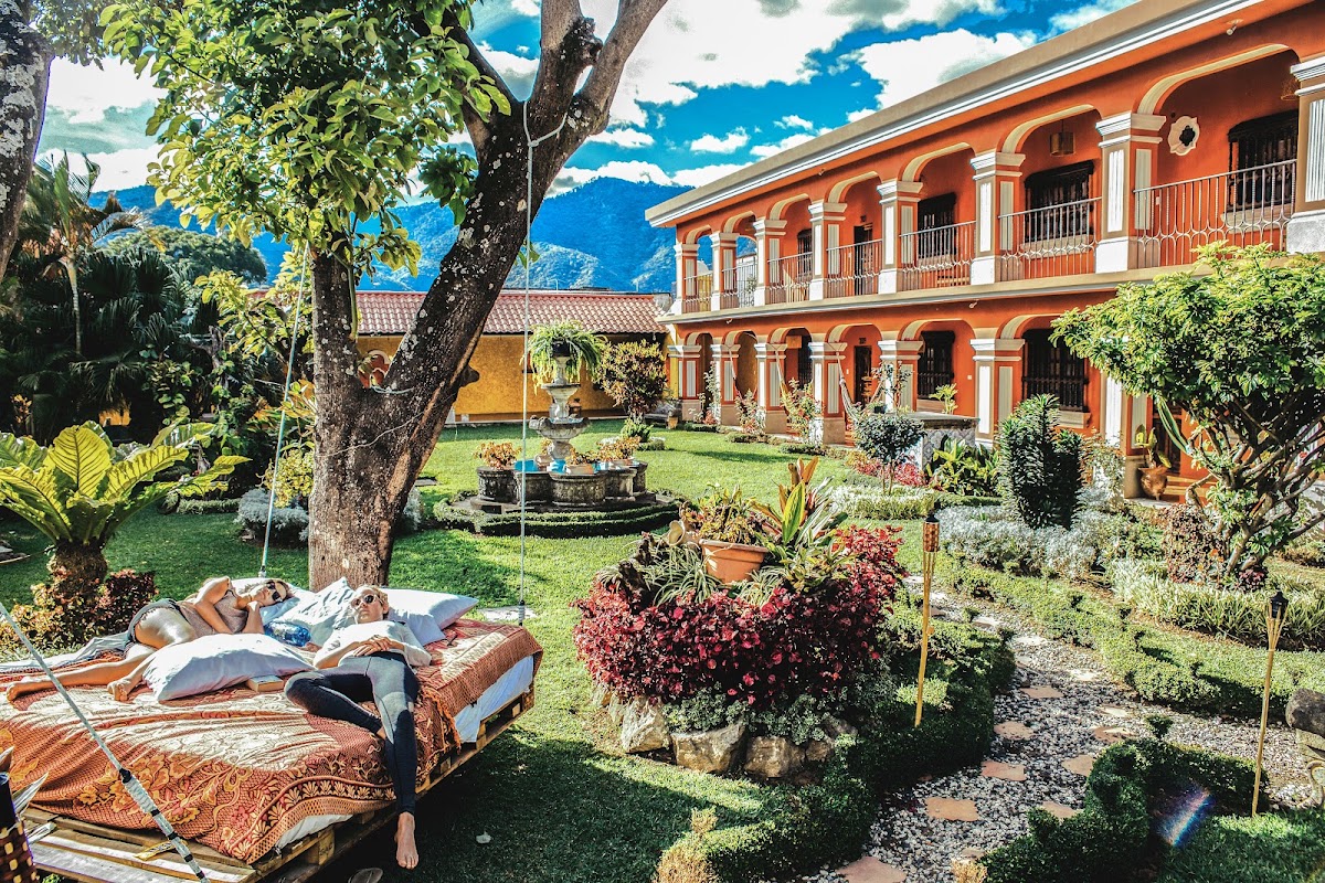 Socialtel Antigua – 6ta Avenida Norte 43-A, Antigua Guatemala (photo 1)