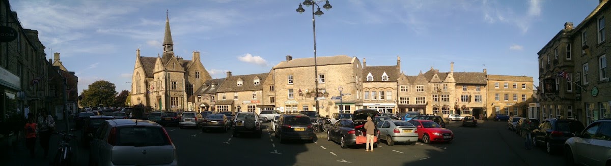 Stow-on-the-Wold – Market Square, Stow-on-the-Wold, Cheltenham, Royaume-Uni (photo 1)