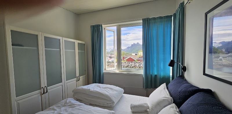 Svinøya Rorbuer – Gunnar Bergs vei, 8300 Svolvær, Norvège (photo 2)