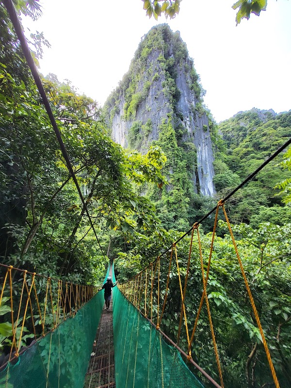 Taraw Cliff, El Nido – 59HQ+JGQ, Buena Suerte Pob. (Barangay 2), El Nido, Palawan, Philippines (photo 3)