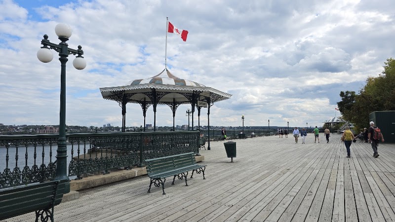 Terrasse Dufferin et Château Frontenac – Rue des Carrières, Québec, QC G1R 5J5, Canada (photo 2)