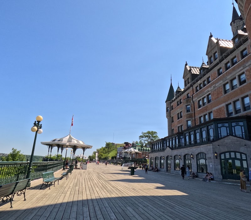 Terrasse Dufferin et Château Frontenac – Rue des Carrières, Québec, QC G1R 5J5, Canada (photo 3)