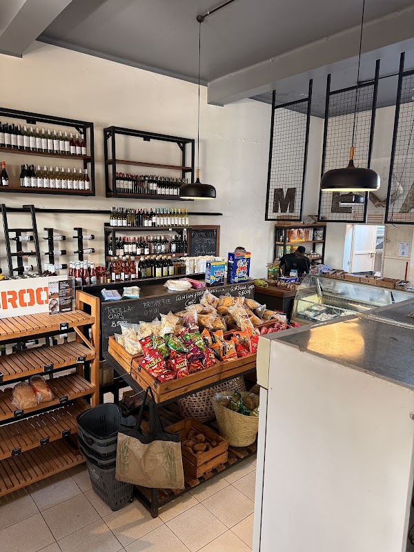 The Deli – 2 Main St, Jinja, Uganda (photo 3)