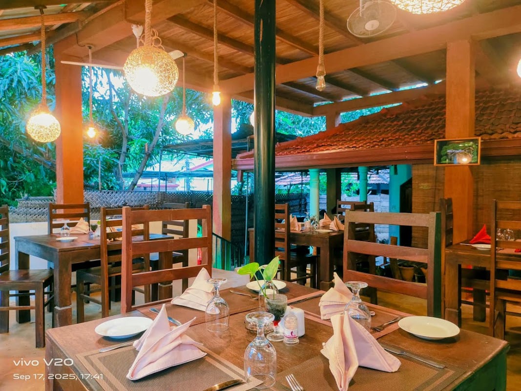 The Flavors Restaurant – Tissamaharama - Kataragama Rd, Tissamaharama 82600, Sri Lanka (photo 1)