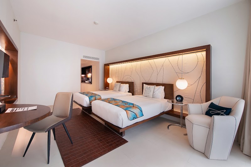 The Picasso Boutique Serviced Residences Managed by HII – 119 L P Leviste Street, Salcedo Village, Makati (photo 2)