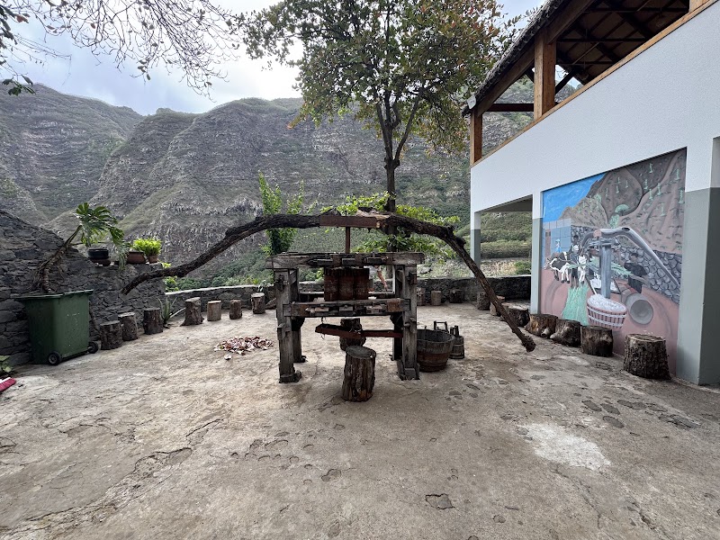 Trapiche de grogue Beth d'Kinha – Eito, Paúl 1210, Santo Antão, Cap-Vert (photo 3)