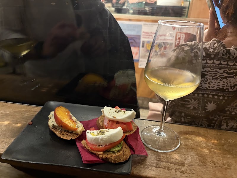Vino Vero – Fondamenta de la Misericordia 2497, 30121 Venise, Italie (photo 3)