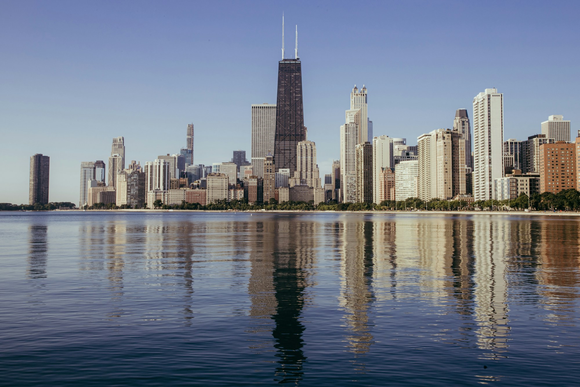 Grattacieli di Chicago sul lungolago, città ospitante della maratona