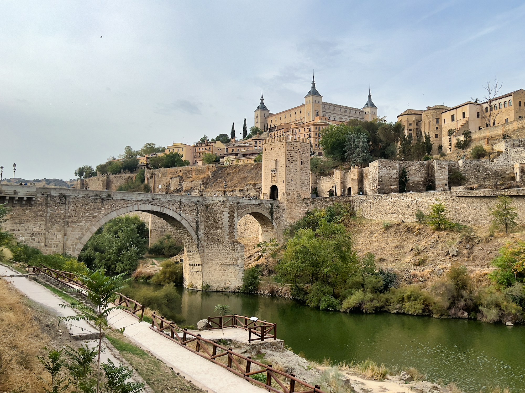 Veduta di Toledo e del Tago, classica gita di un fine settimana festivo da Madrid