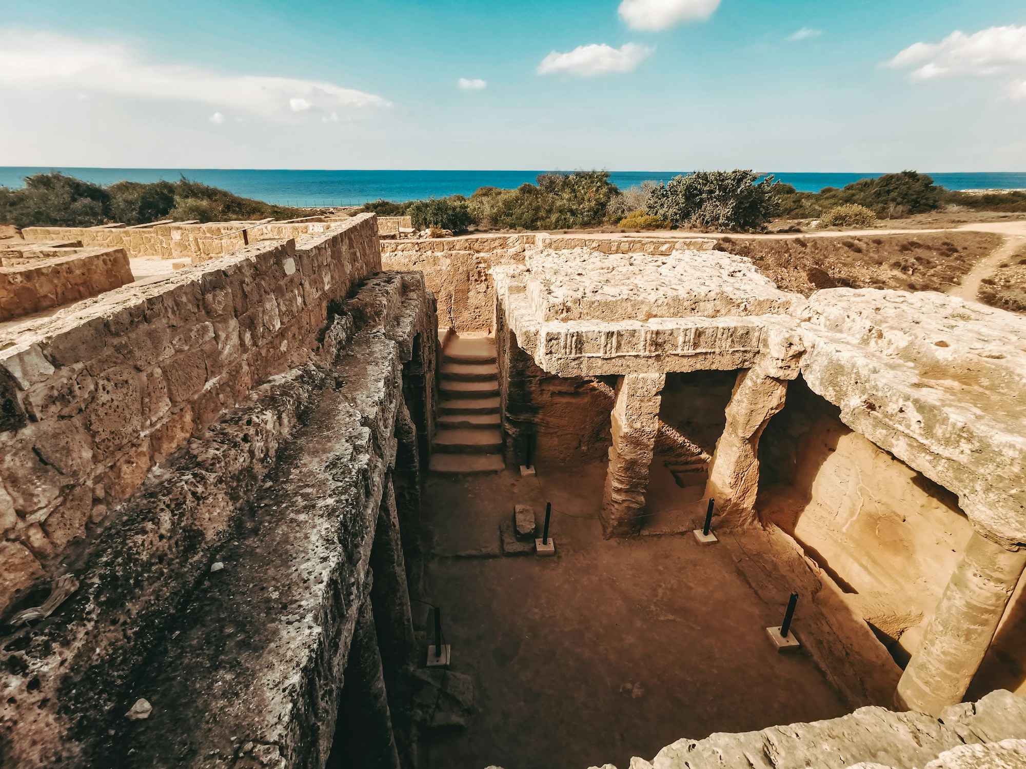 Antike Ruinen von Kourion auf Zypern, über dem Meer