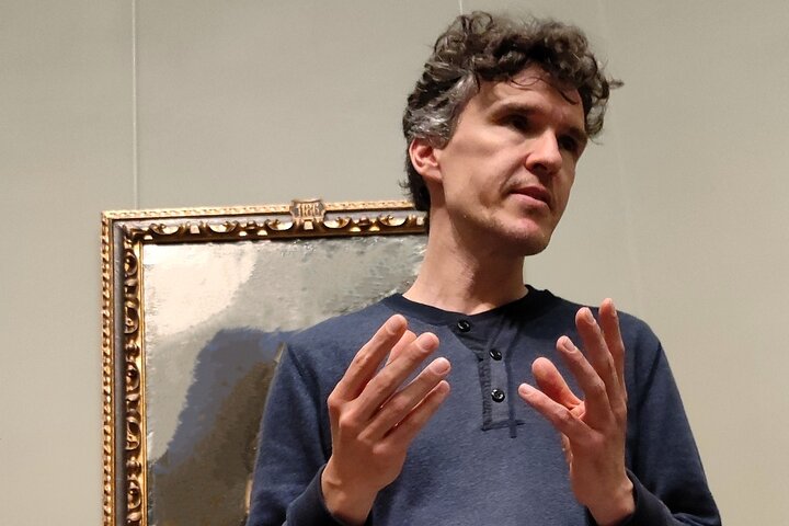 Sala del Museo del Prado en Madrid durante una visita guiada en grupo reducido