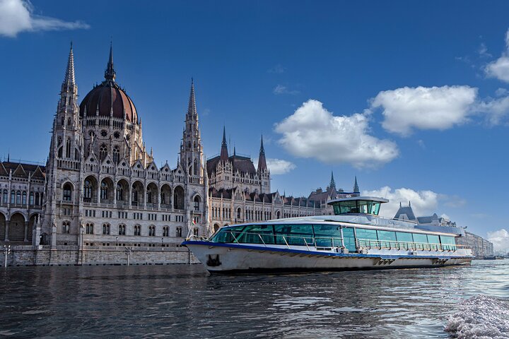 Croisière Legenda sur le Danube – Jane Haining rakpart, embarcadère Dock 11, 1052 Budapest (photo 1)