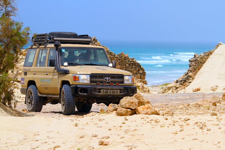 Désert de Viana et épave du Cabo Santa Maria en jeep – Sal Rei, Boa Vista, Cap-Vert (photo 1)