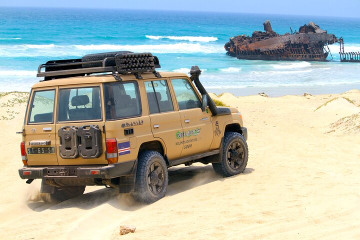 Désert de Viana et épave du Cabo Santa Maria en jeep – Sal Rei, Boa Vista, Cap-Vert (photo 2)