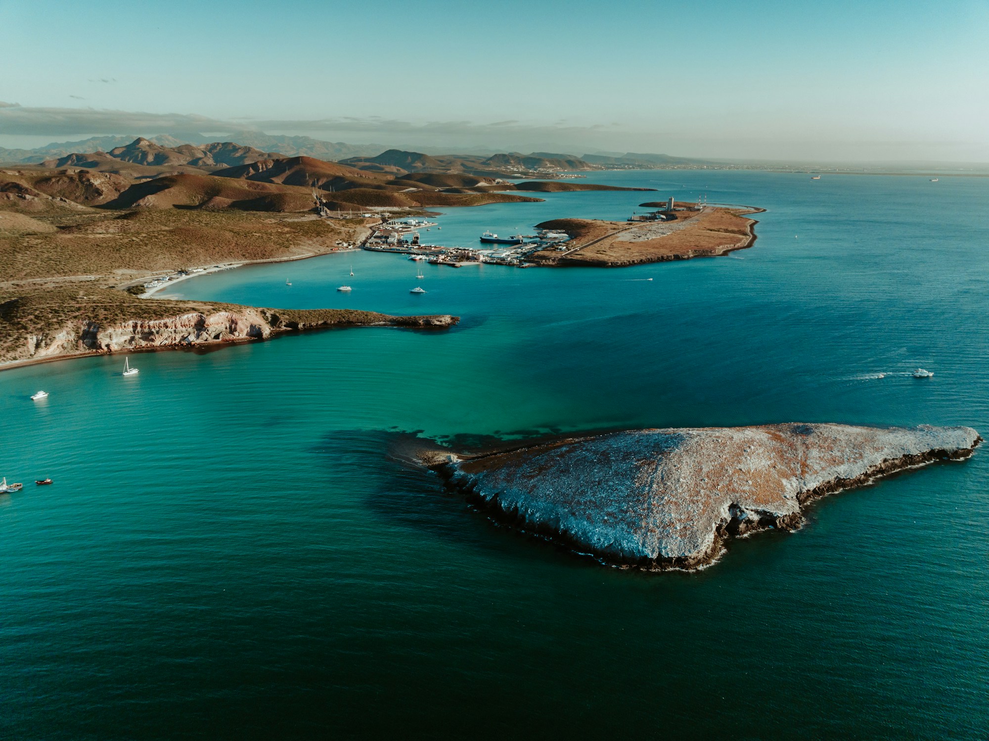 Islands and turquoise water seen from above, in Mexico