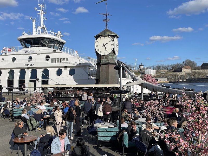 Aker Brygge : promenade au bord du fjord – Aker Brygge, Oslo, Norvège (photo 3)