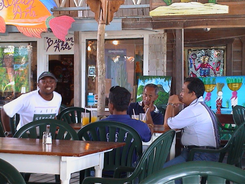 Belizean Arts – Fidos' Courtyard, Barrier Reef Dr, San Pedro, Belize (photo 3)