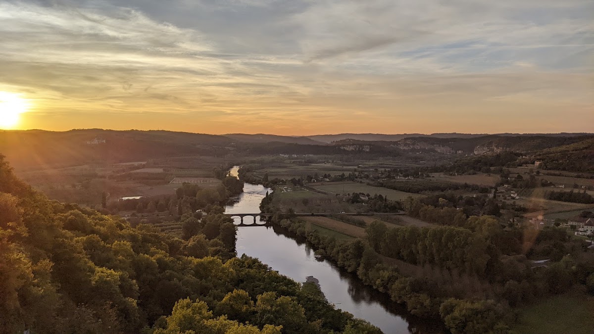 Belvédère de la Barre à Domme – 24250 Domme, France (photo 1)
