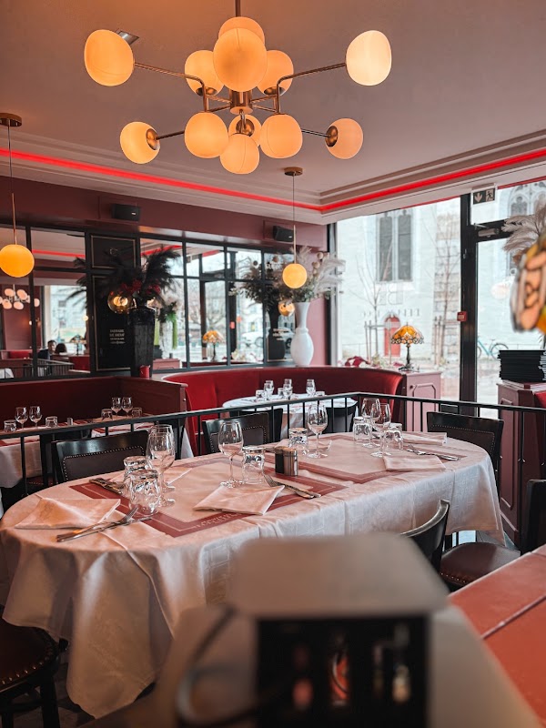 Brasserie des Européens – 4 Esplanade de l'Hôtel de Ville, 74000 Annecy, France (photo 1)