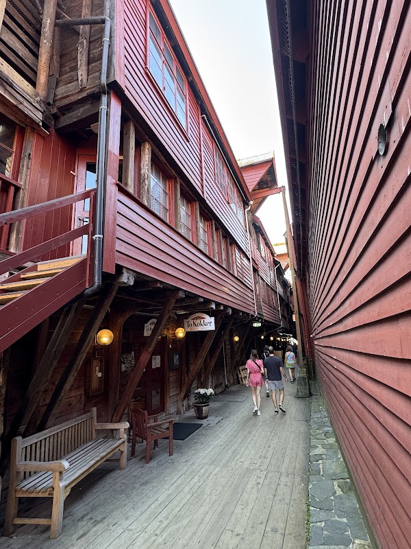 Bryggen, quai hanséatique (UNESCO) – Bryggen, 5003 Bergen, Norvège (photo 1)