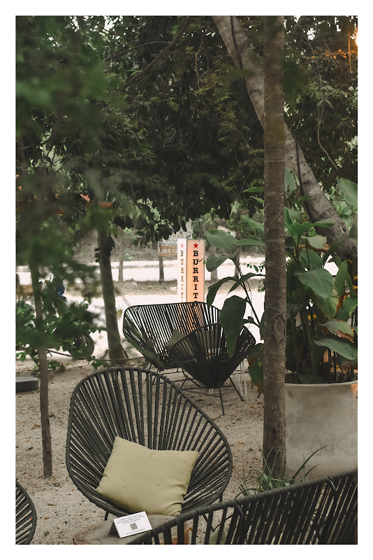 Burrito Amor – Esquina 7 Sur y Avenida 5 Sur, La Veleta, Tulum, Quintana Roo, Mexique (photo 1)