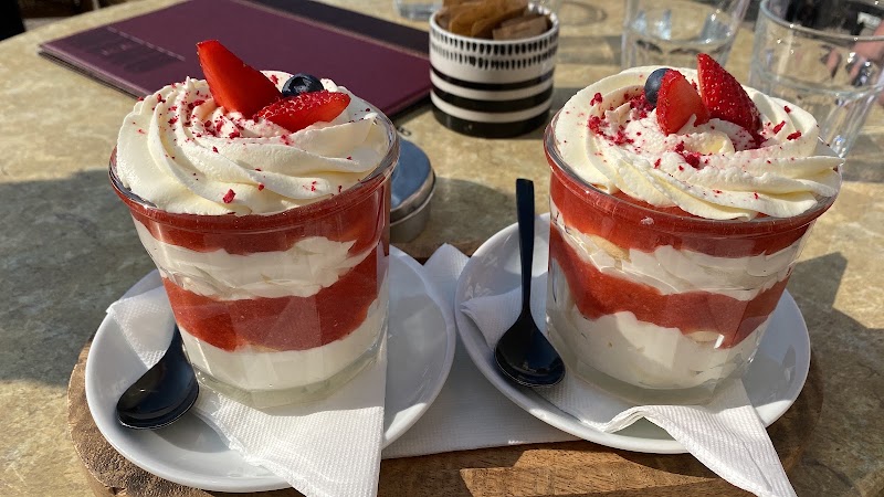 Café Mayer – Place centrale 355/4, 811 01 Bratislava, Slovaquie (photo 3)