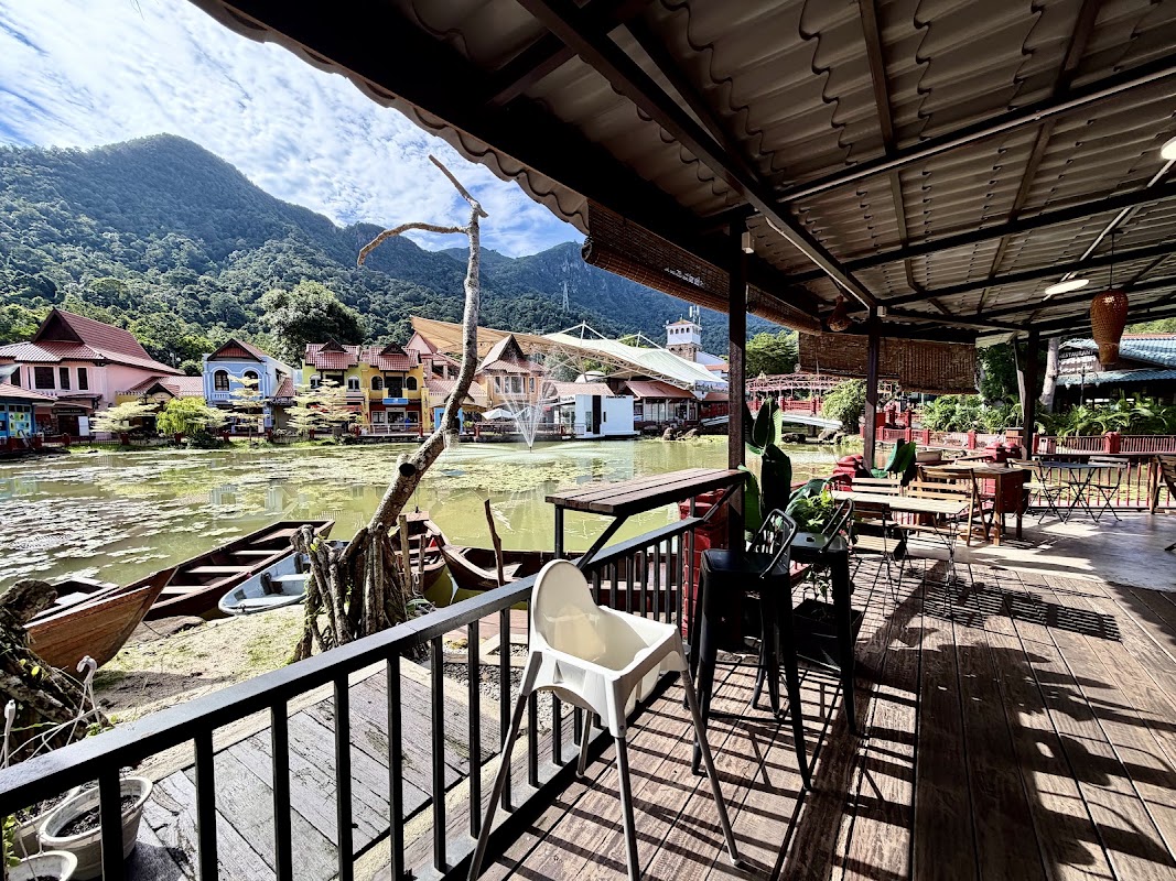 Cafe Sampan – Cafe Sampan K02, Oriental VIllage Jalan Telaga Tujuh Langkawi SkyCab, 07000 Langkawi, Kedah, Malaysia (photo 1)