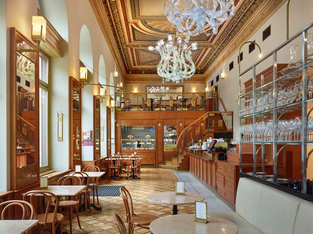 Café Savoy – Vítězná 124/5, 150 00 Prague 5, Tchéquie (photo 1)
